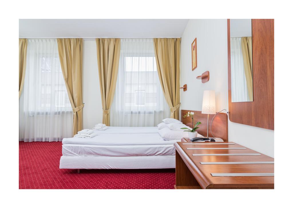 Hotel Colibra Warsaw Phòng bức ảnh
