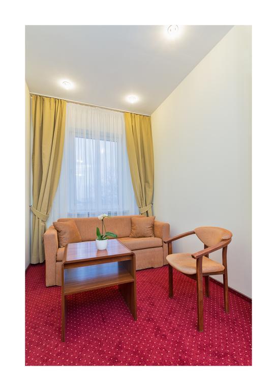 Hotel Colibra Warsaw Ngoại thất bức ảnh