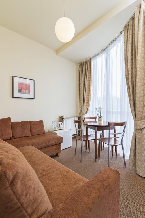 Hotel Colibra Warsaw Ngoại thất bức ảnh
